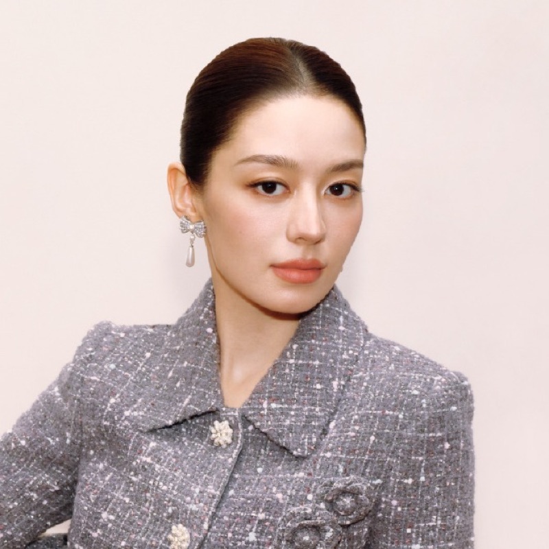 吉娜·爱丽丝 明星壁纸 2026