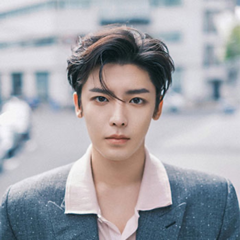 侯明昊 明星壁纸 2026